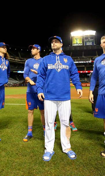 Classy Mets salute fans, congratulate Royals in defeat